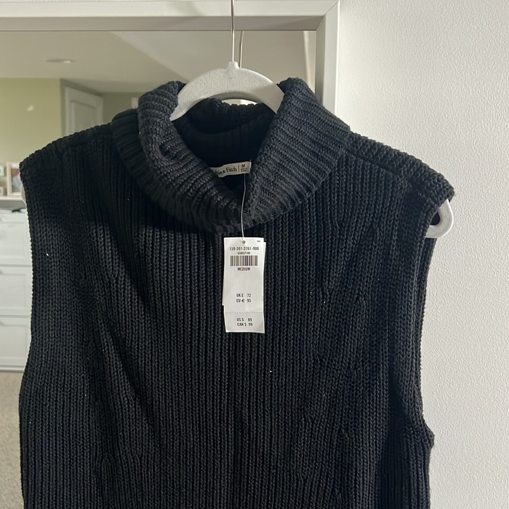 Abercrombie Sweater Dress NWT - Picture 2 of 2